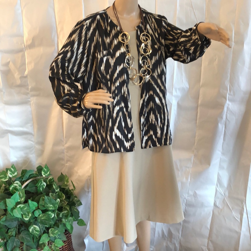 2pc lightweight blazer & Dress set. Night out, work, or day of Worship. Size 16